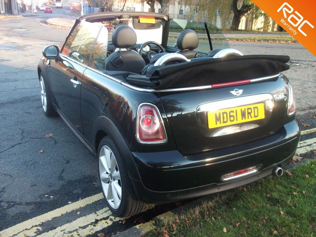 Used MINI Convertible 2011 for sale - 76476400: Photo 7