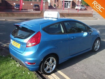 Used Ford Fiesta 2011 for sale - 76476403: Photo