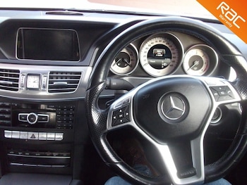 Used Mercedes-Benz E Class 2013 for sale - 76476390: Photo