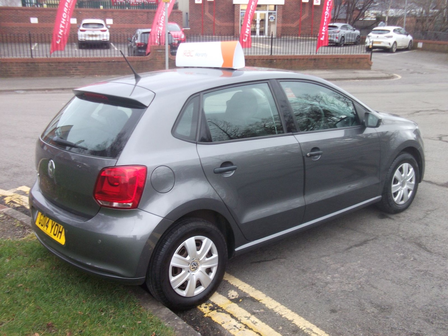 Used Volkswagen Polo 2014 for sale - 77726249: Photo 2