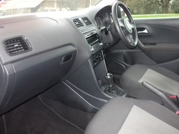 Used Volkswagen Polo 2014 for sale - 77726249: Photo