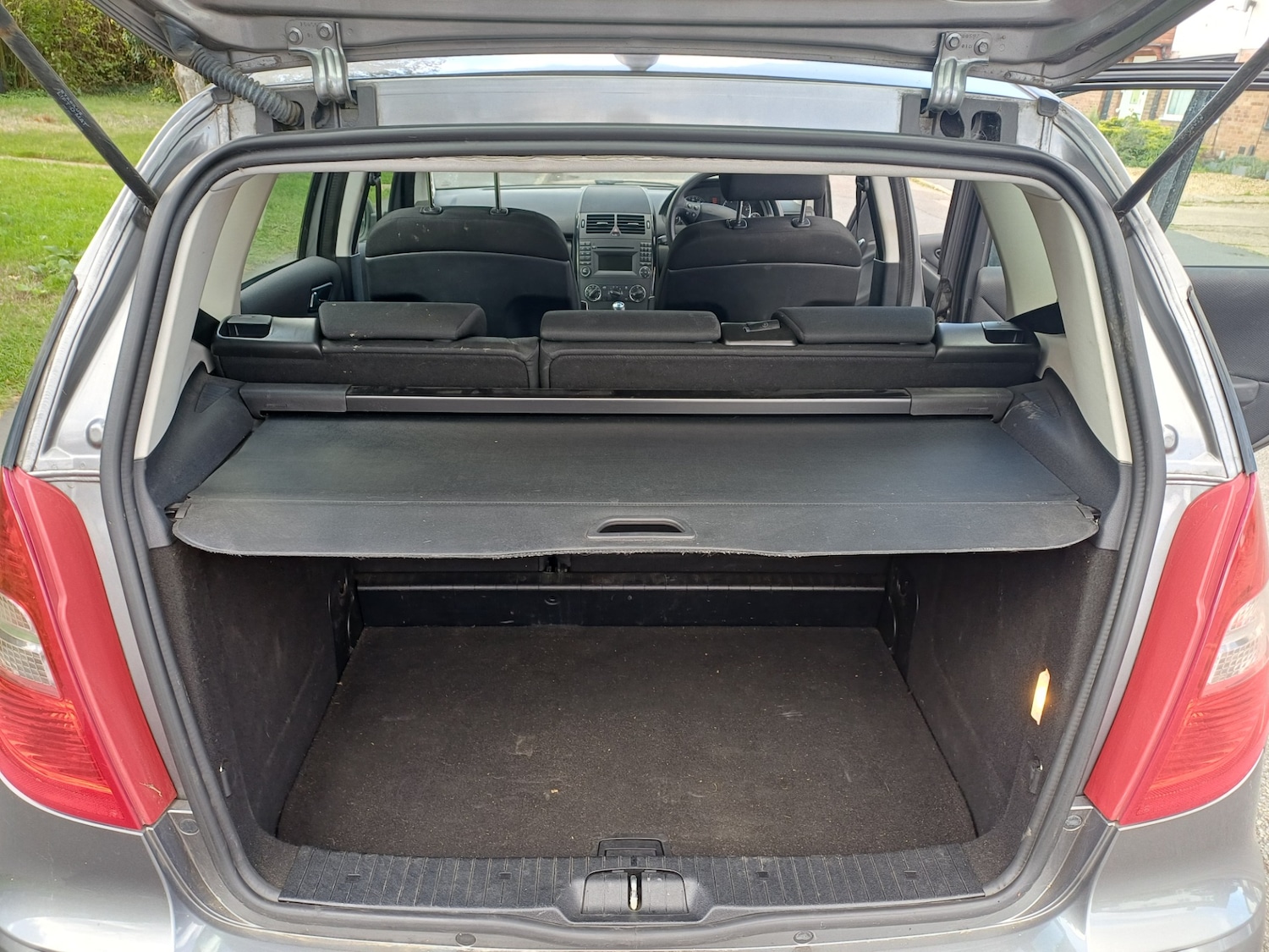 Used Mercedes-Benz A-Class 2009 for sale - 75969165: Photo 9