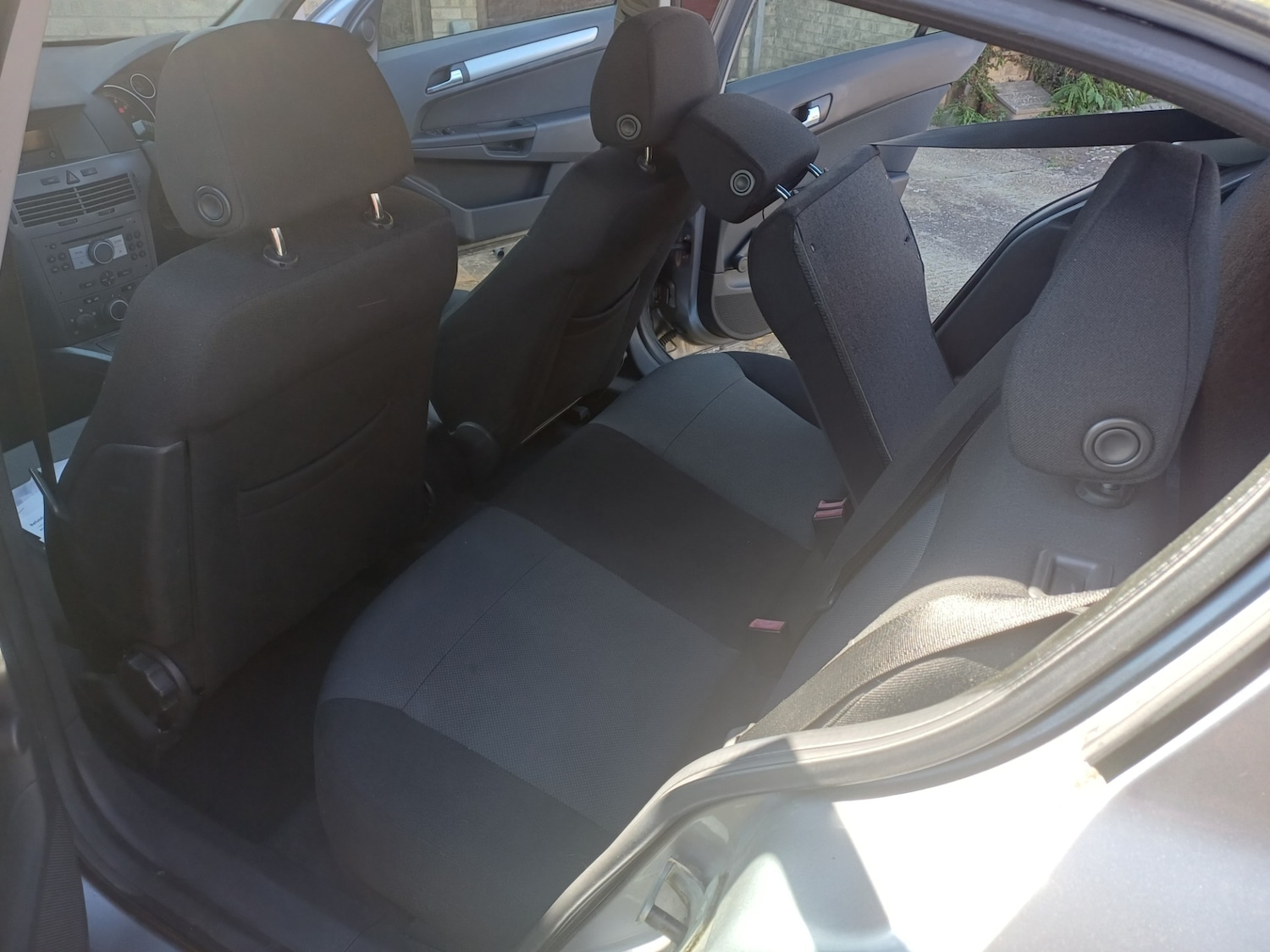 Used Vauxhall Astra 2005 for sale - 78026049: Photo 6