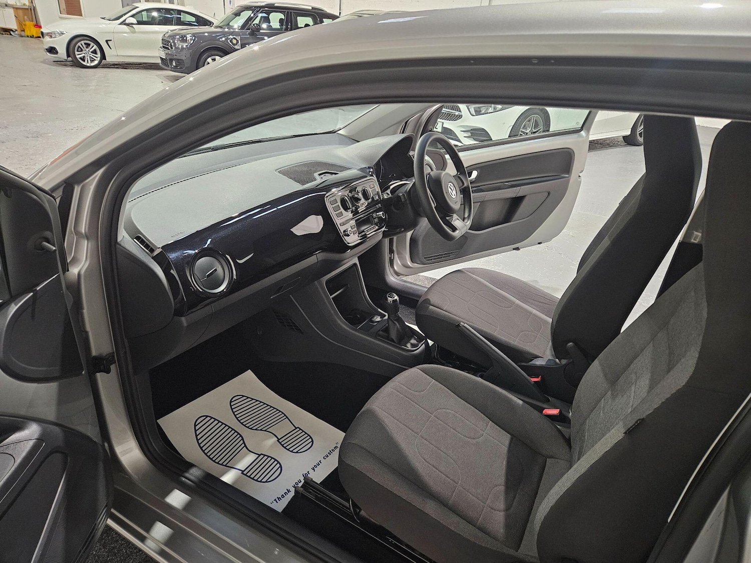 Used Volkswagen up! 2014 for sale - 76936377: Photo 38