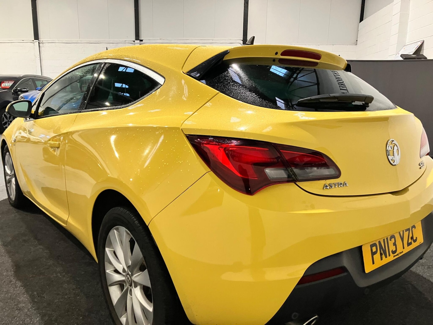 Used Vauxhall Astra GTC 2013 for sale - 77191436: Photo 3