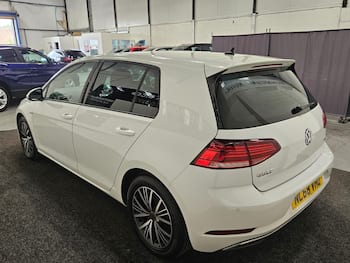 Used Volkswagen Golf 2019 for sale - 79472325: Photo