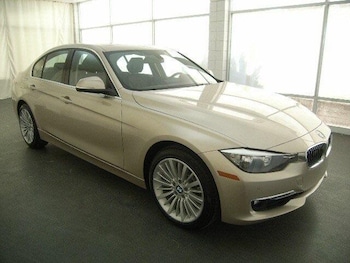 2015 (15) - 320i Luxury 4dr Step Auto