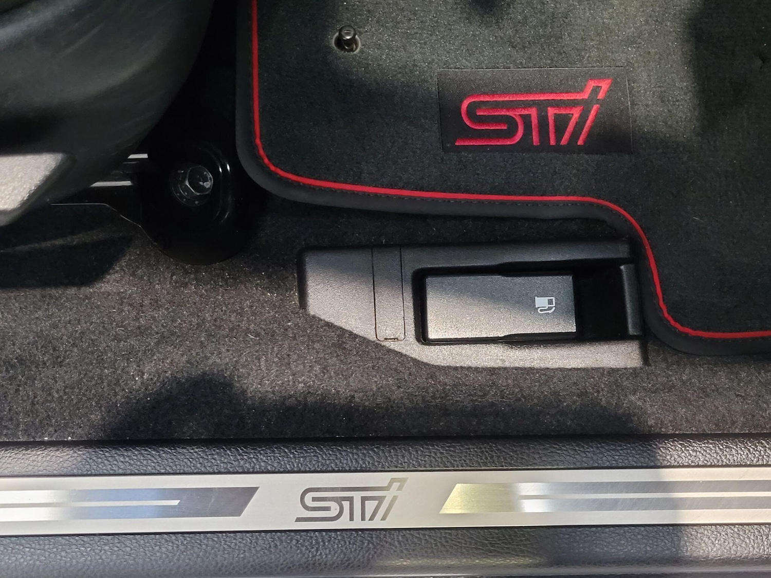 Used Subaru WRX STI 2015 for sale - 76413378: Photo 21