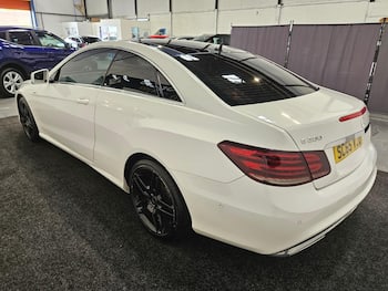 Used Mercedes-Benz E Class 2015 for sale - 79475567: Photo