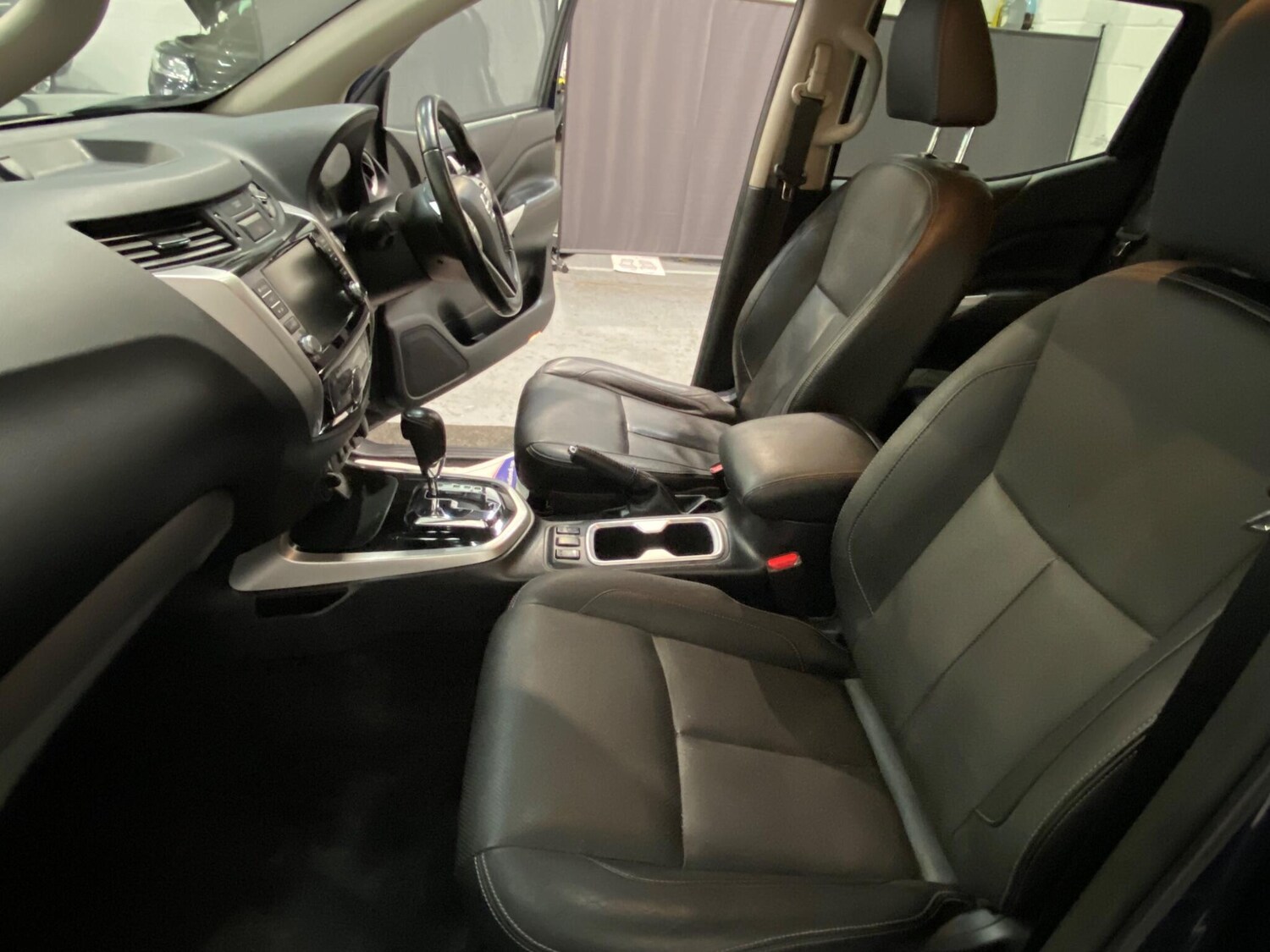 Used Nissan Navara 2019 for sale - 77695350: Photo 14