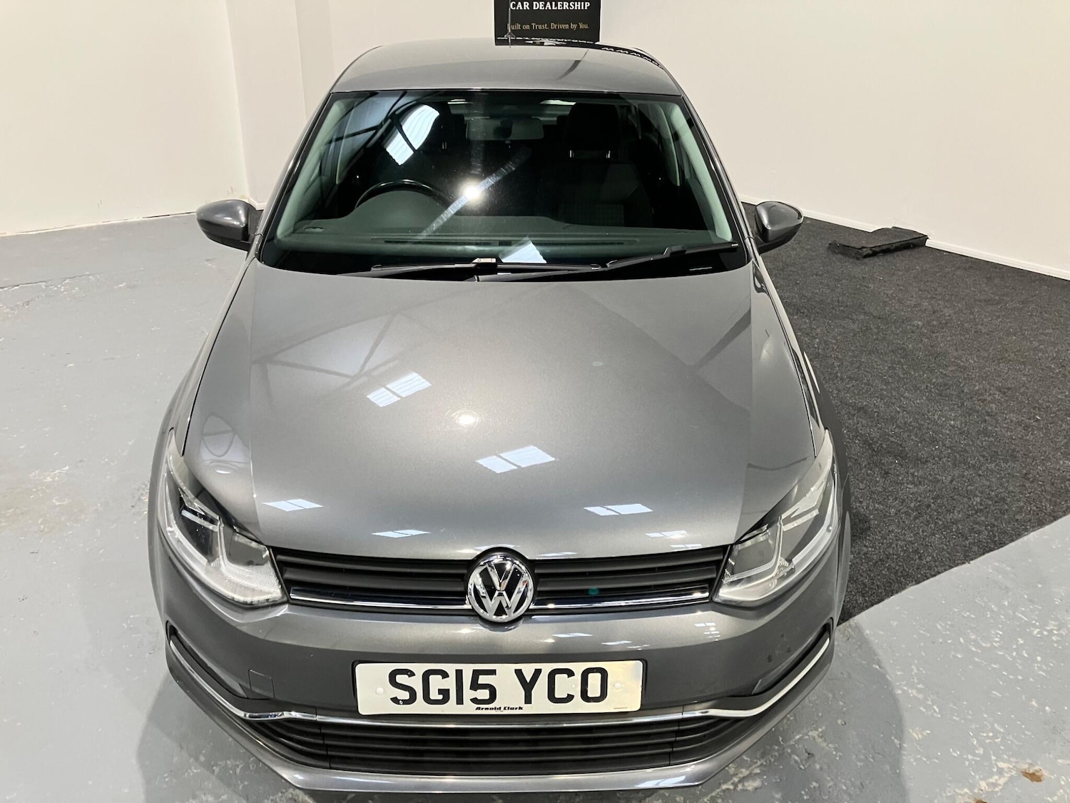 Used Volkswagen Polo 2015 for sale - 76550565: Photo 2