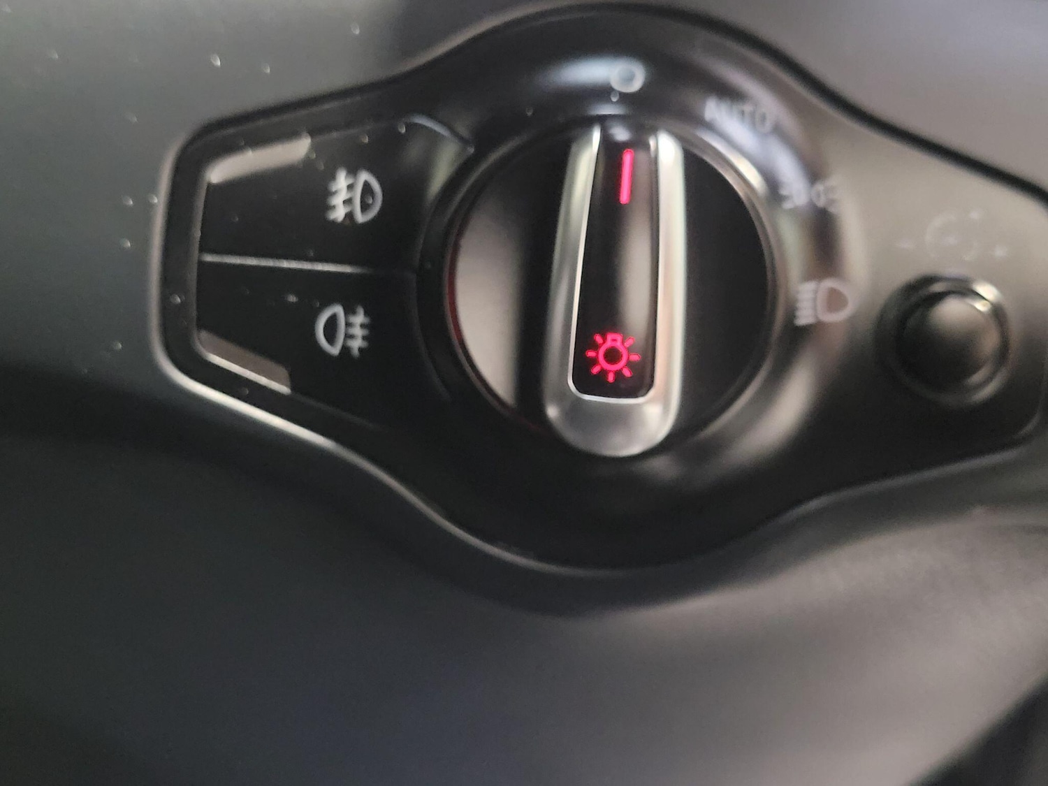 Used Audi A4 2014 for sale - 76413381: Photo 19