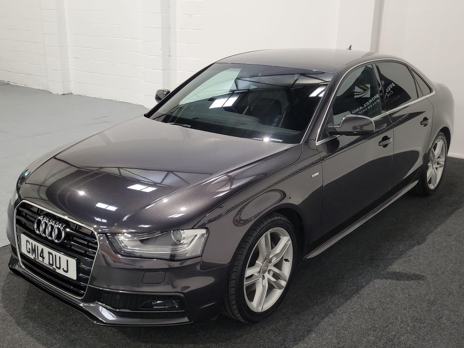 Used Audi A4 2014 for sale - 76413381: Photo 6