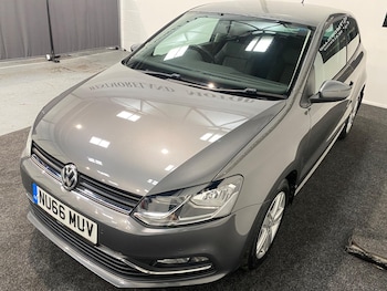 Used Volkswagen Polo 2016 for sale - 77970381: Photo