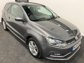 Used Volkswagen Polo 2016 for sale - 77970381: Photo