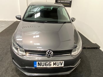 Used Volkswagen Polo 2016 for sale - 77970381: Photo