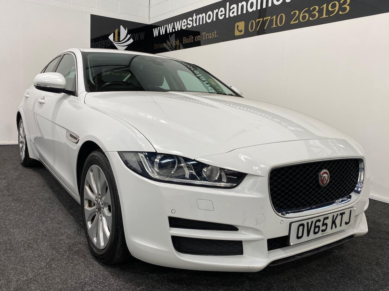 Used Jaguar XE 2015 for sale - 78157471: Photo 1
