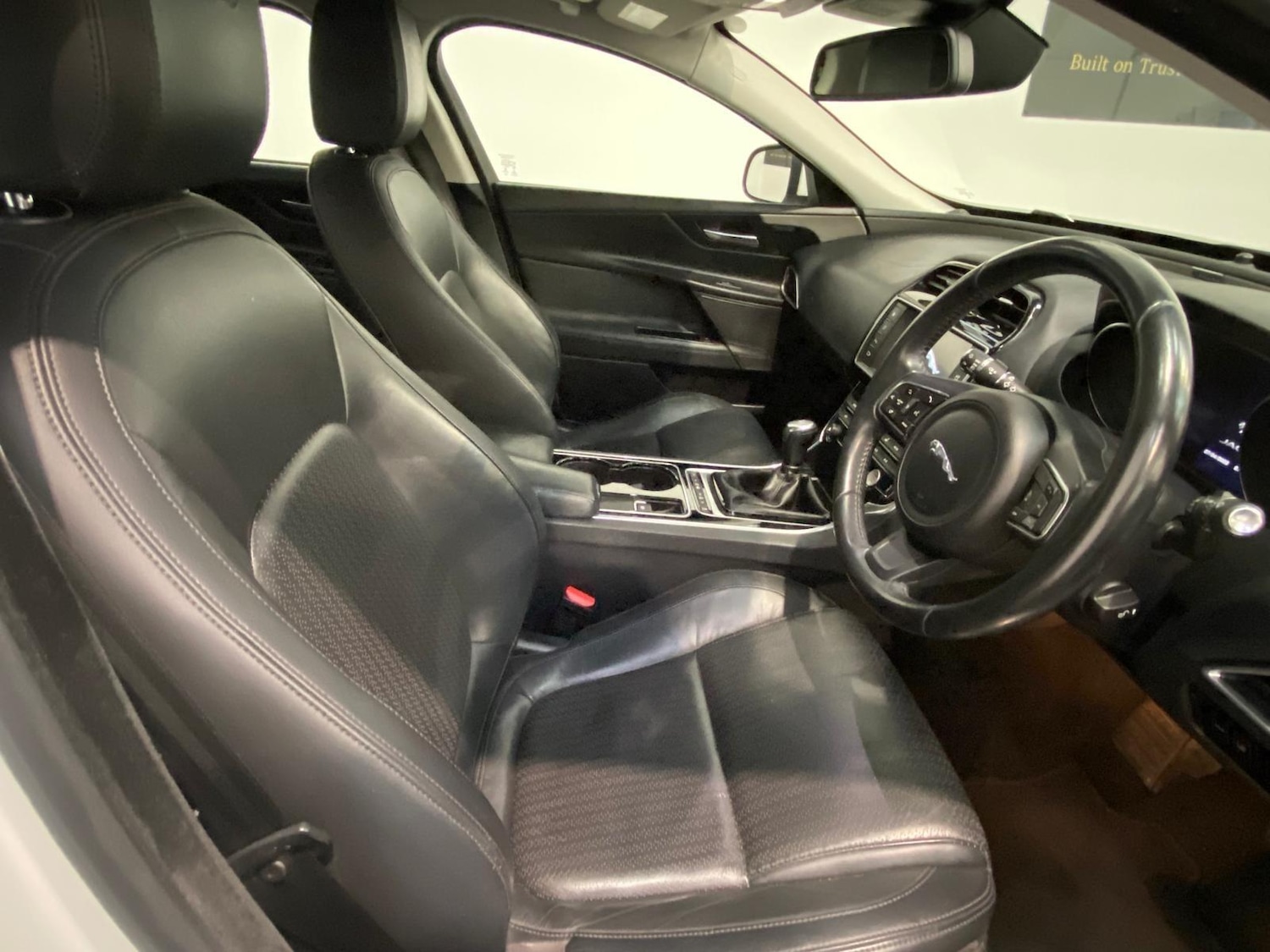 Used Jaguar XE 2015 for sale - 78157471: Photo 14