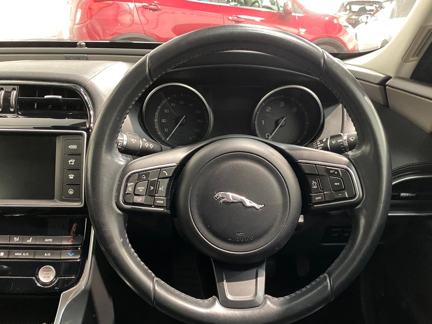 Used Jaguar XE 2015 for sale - 78157471: Photo 22