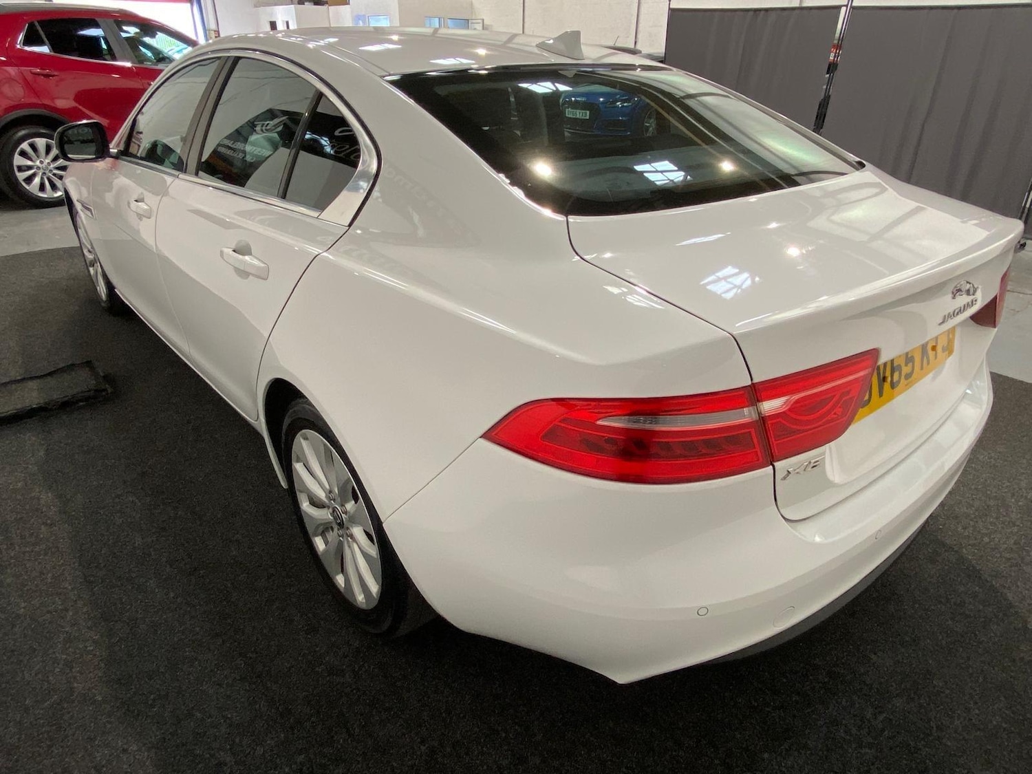 Used Jaguar XE 2015 for sale - 78157471: Photo 6
