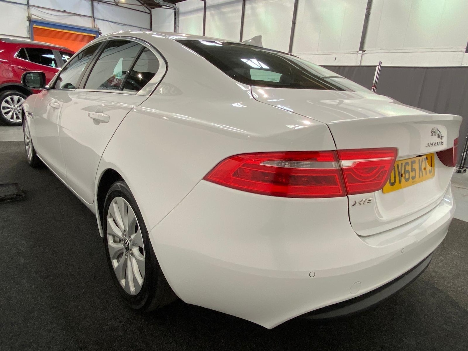 Used Jaguar XE 2015 for sale - 78157471: Photo 8