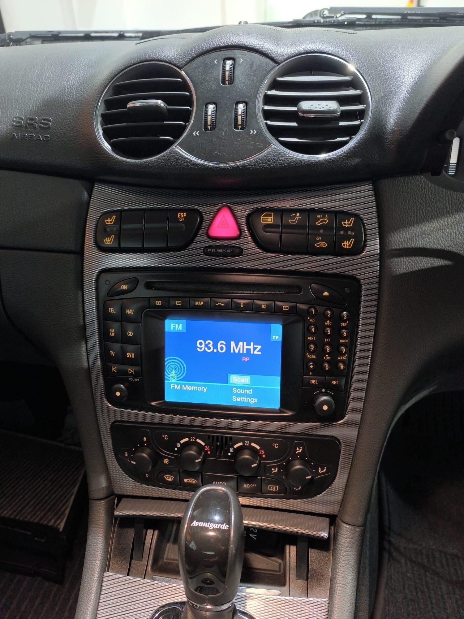 Used Mercedes-Benz CLK 2003 for sale - 77016179: Photo 11