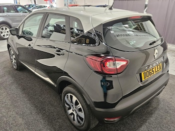 Used Renault Captur 2018 for sale - 79158967: Photo