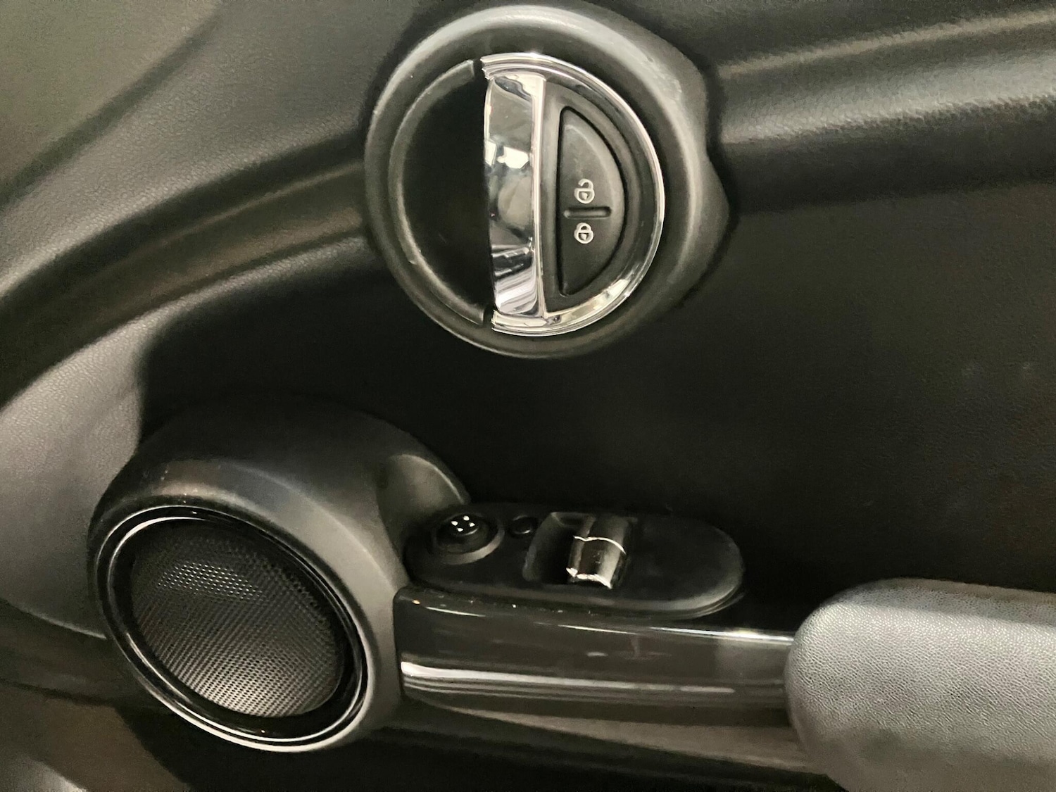 Used MINI Hatch 2018 for sale - 77305532: Photo 20