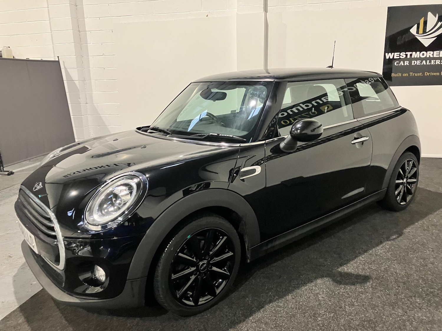 Used MINI Hatch 2018 for sale - 77305532: Photo 8