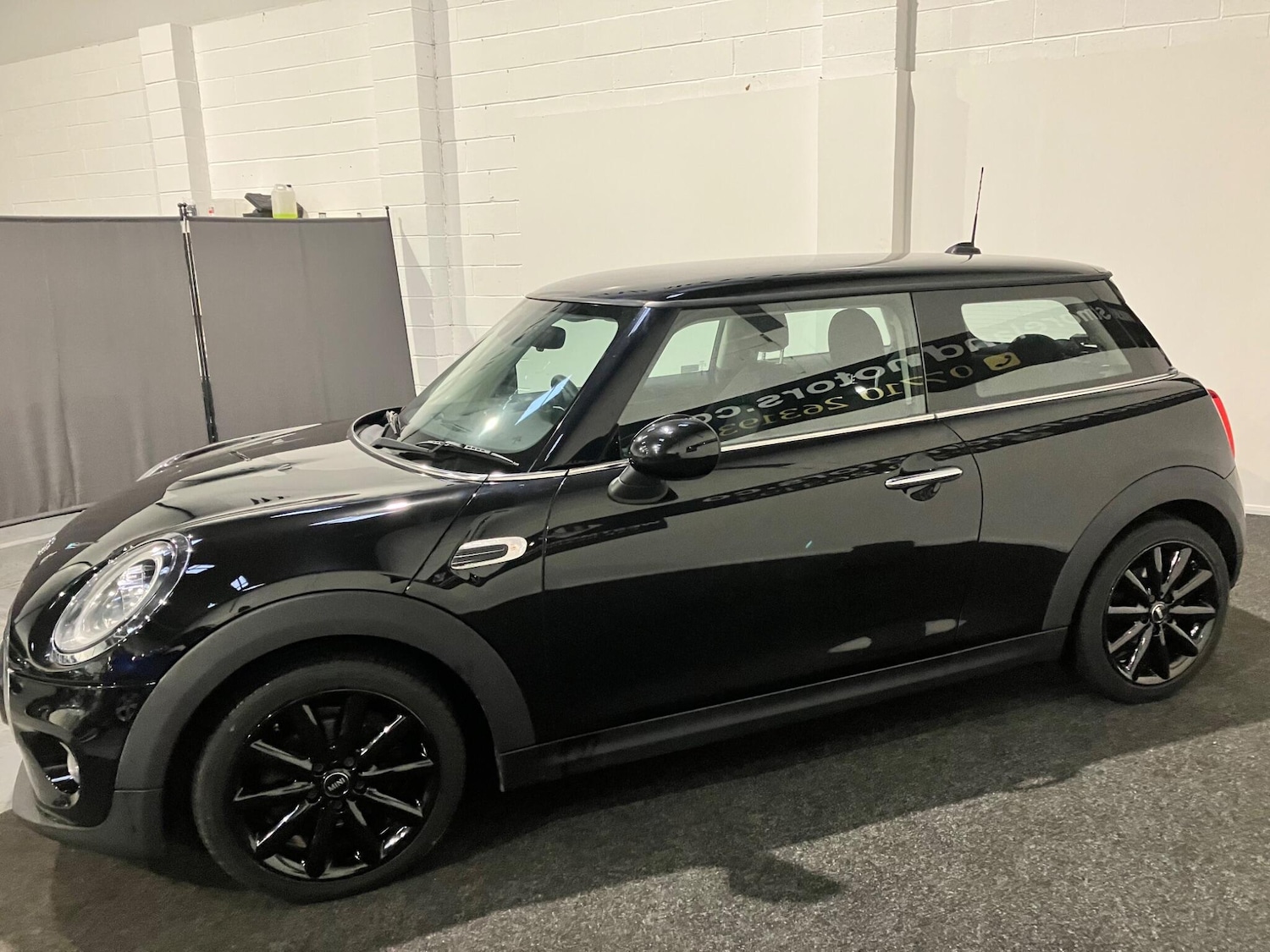 Used MINI Hatch 2018 for sale - 77305532: Photo 9