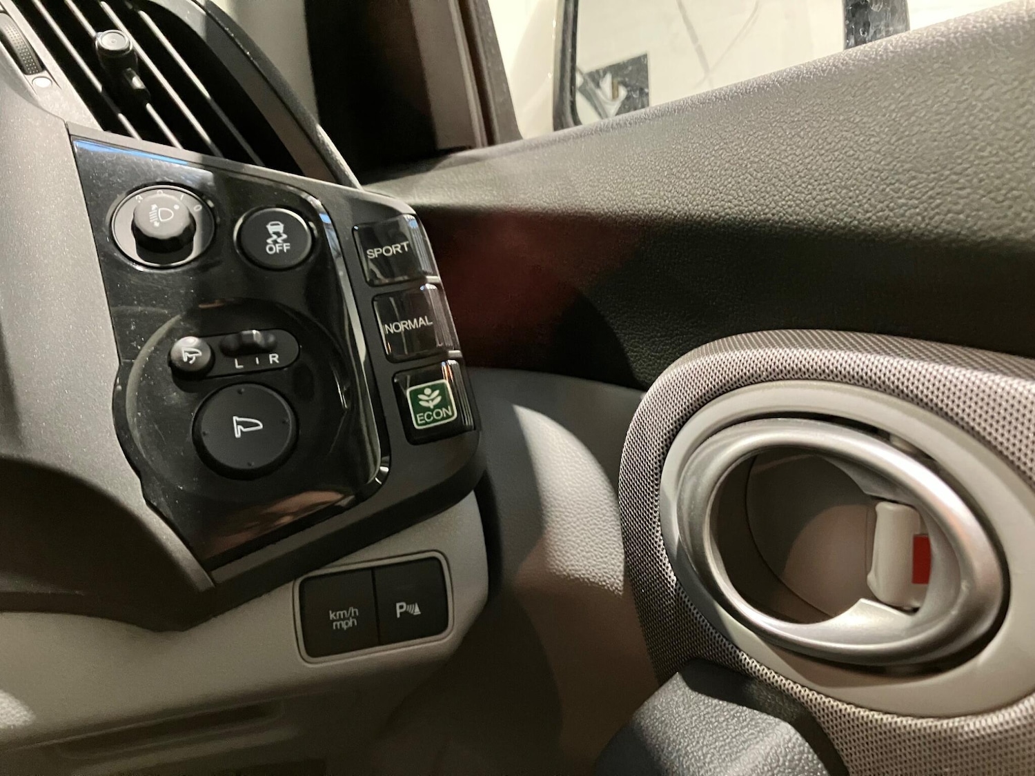 Used Honda CR-Z 2010 for sale - 76992694: Photo 16