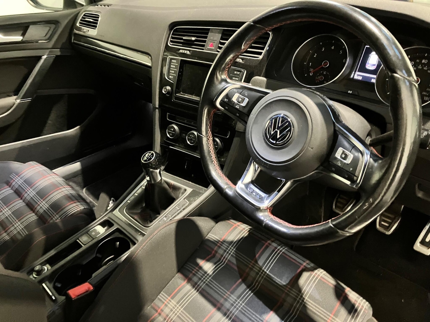 Used Volkswagen Golf 2014 for sale - 76413389: Photo 11