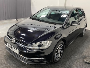 Used Volkswagen Golf 2019 for sale - 78275310: Photo