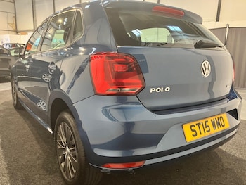 Used Volkswagen Polo 2015 for sale - 76995782: Photo
