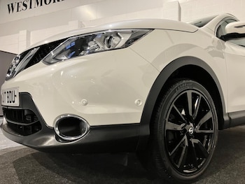 Used Nissan Qashqai 2017 for sale - 76765569: Photo