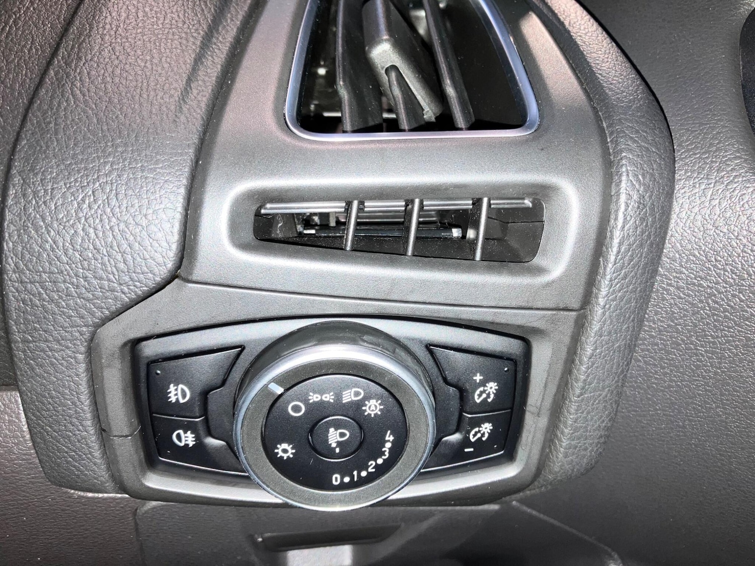 Used Ford Focus for sale - 76728741: Photo 24