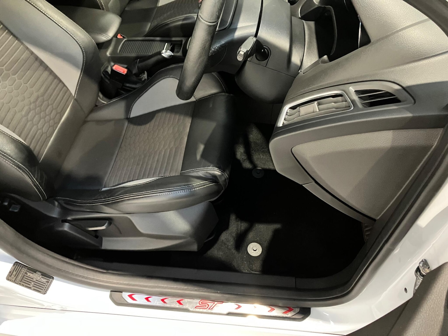 Used Ford Focus for sale - 76728741: Photo 35