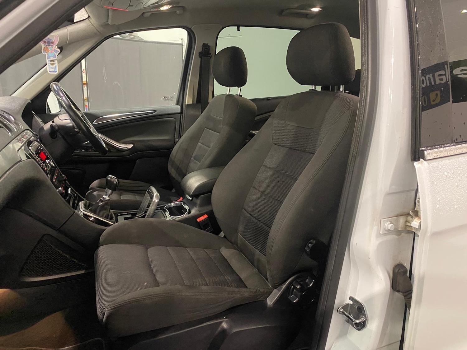 Used Ford S-Max 2015 for sale - 77191437: Photo 10