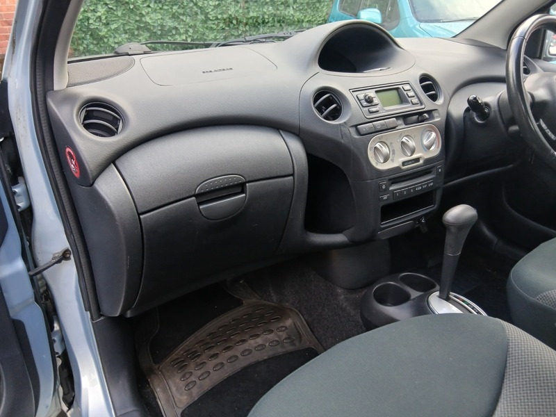 Used Toyota Yaris 2004 for sale - 77584226: Photo 15