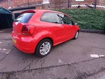 Used Volkswagen Polo 2015 for sale - 79409945: Photo