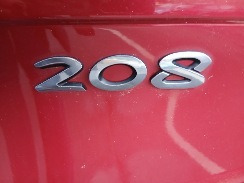 Used Peugeot 208 2015 for sale - 76821393: Photo 6
