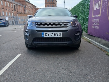 Used Land Rover Discovery Sport 2017 for sale - 75301069: Photo