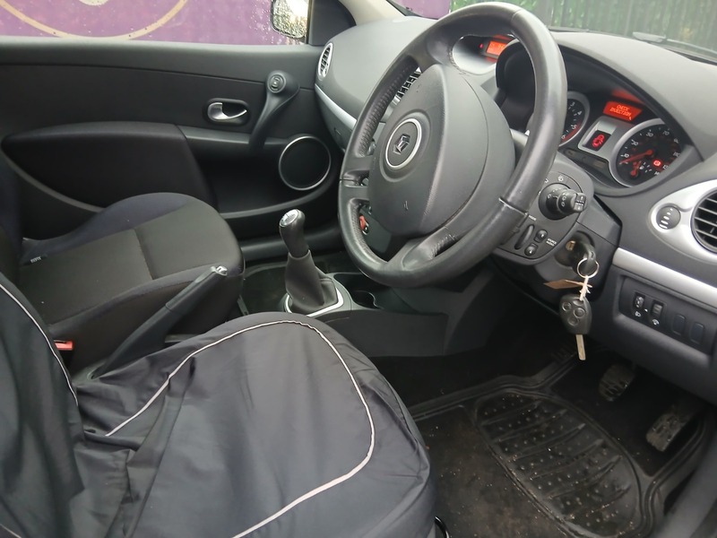 Used Renault Clio 2006 for sale - 76986569: Photo 12