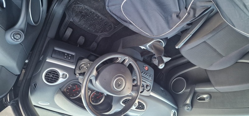 Used Renault Clio 2006 for sale - 76986569: Photo 18