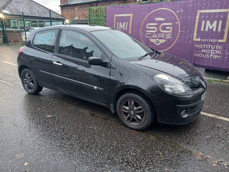 Used Renault Clio 2006 for sale - 76986569: Photo 2
