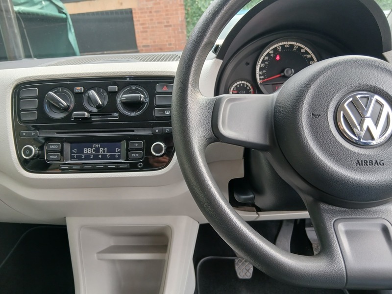 Used Volkswagen up! 2014 for sale - 77632299: Photo 8