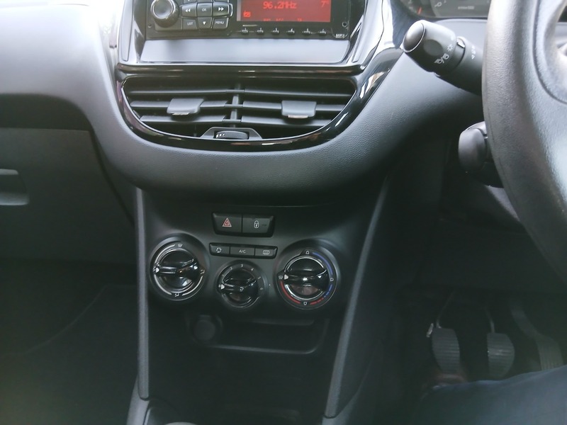 Used Peugeot 208 2015 for sale - 77021744: Photo 16