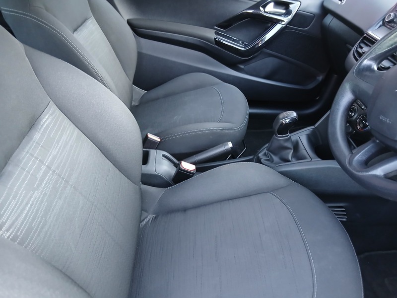 Used Peugeot 208 2015 for sale - 77021744: Photo 24