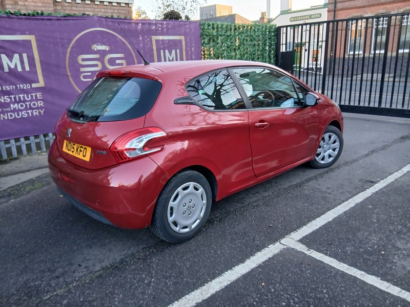 Used Peugeot 208 2015 for sale - 77021744: Photo 3