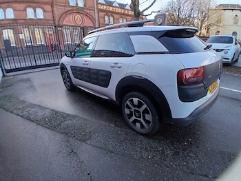 Used Citroen C4 Cactus 2015 for sale - 77250992: Photo